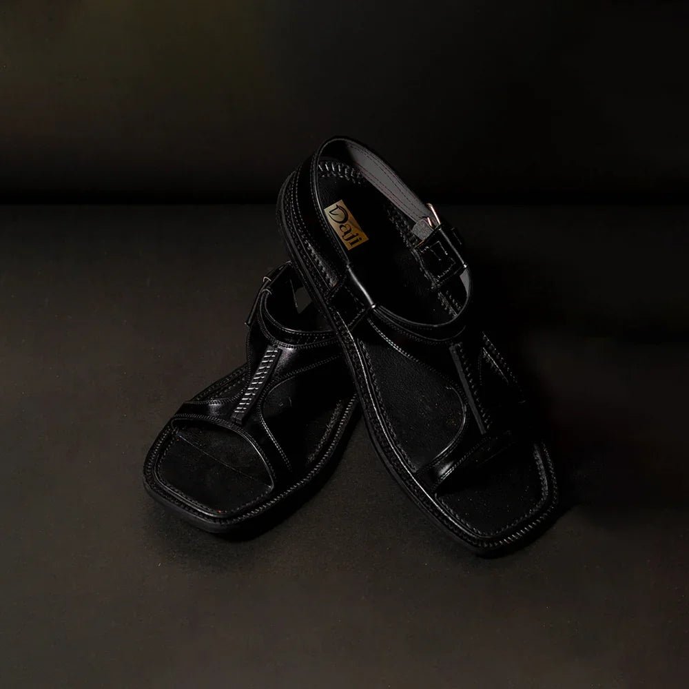 Handmade Premium Leather Panjedar Chappal - Daji Wear